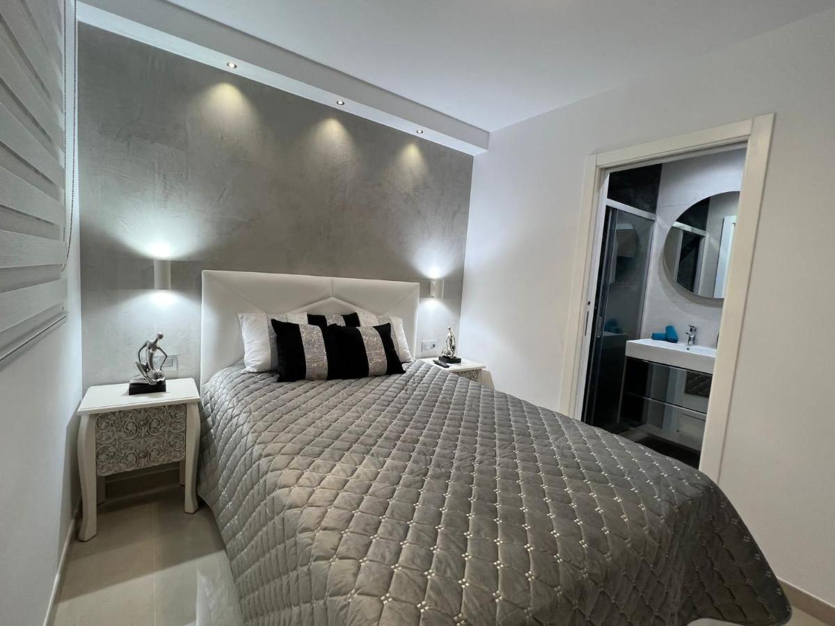 Luxury House Atlantico Private Heated Pool Apartamento Costa Adeje  Exterior foto